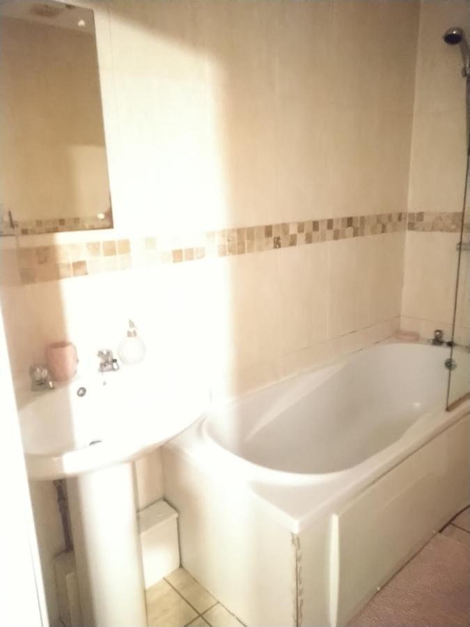 Double Room Close To Bradford University And City Centre المظهر الخارجي الصورة