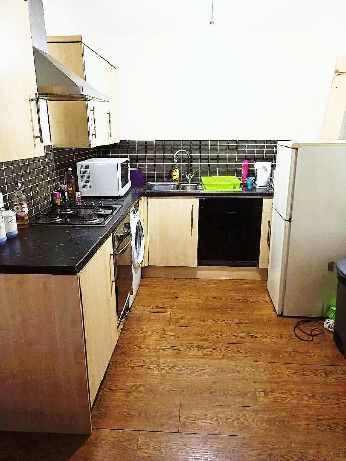 Double Room Close To Bradford University And City Centre المظهر الخارجي الصورة