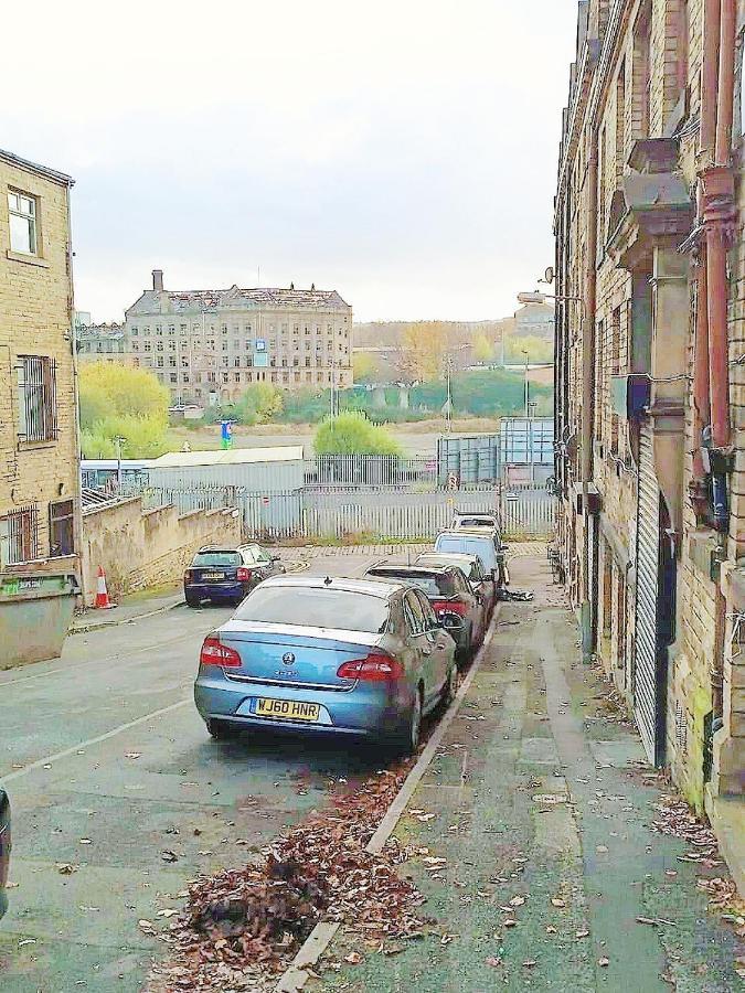 Double Room Close To Bradford University And City Centre المظهر الخارجي الصورة